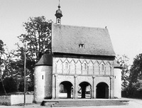 Надвратная капелла монастыря в Лорше (Германия, ок. 774 г.)