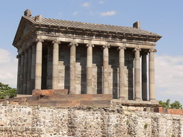 Храм Гарни (I в. н.э.)